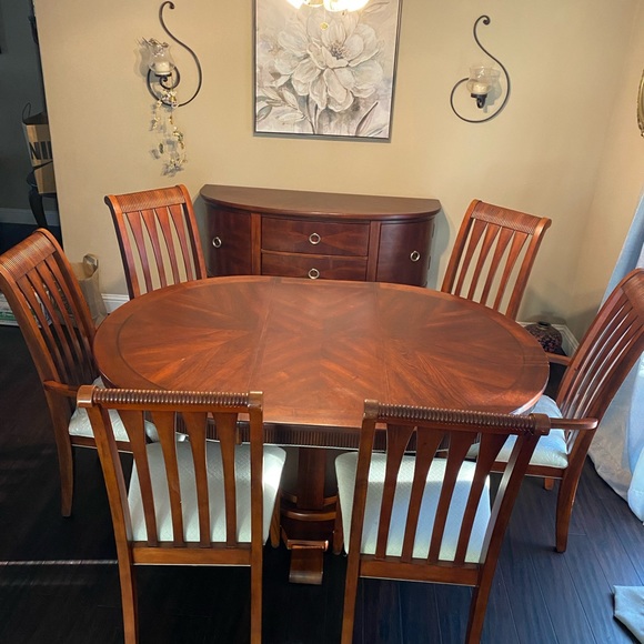 6 pieces Dining table set plus buffet - Picture 15 of 16